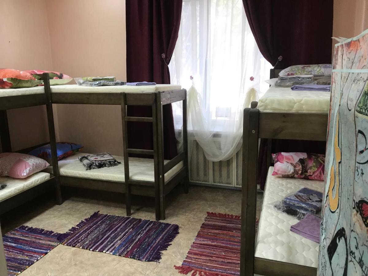 Ararat-Demeevskaya Hostel Kiev Dış mekan fotoğraf