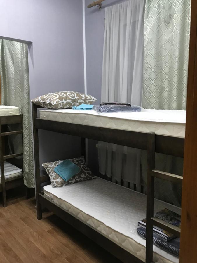 Ararat-Demeevskaya Hostel Kiev Dış mekan fotoğraf