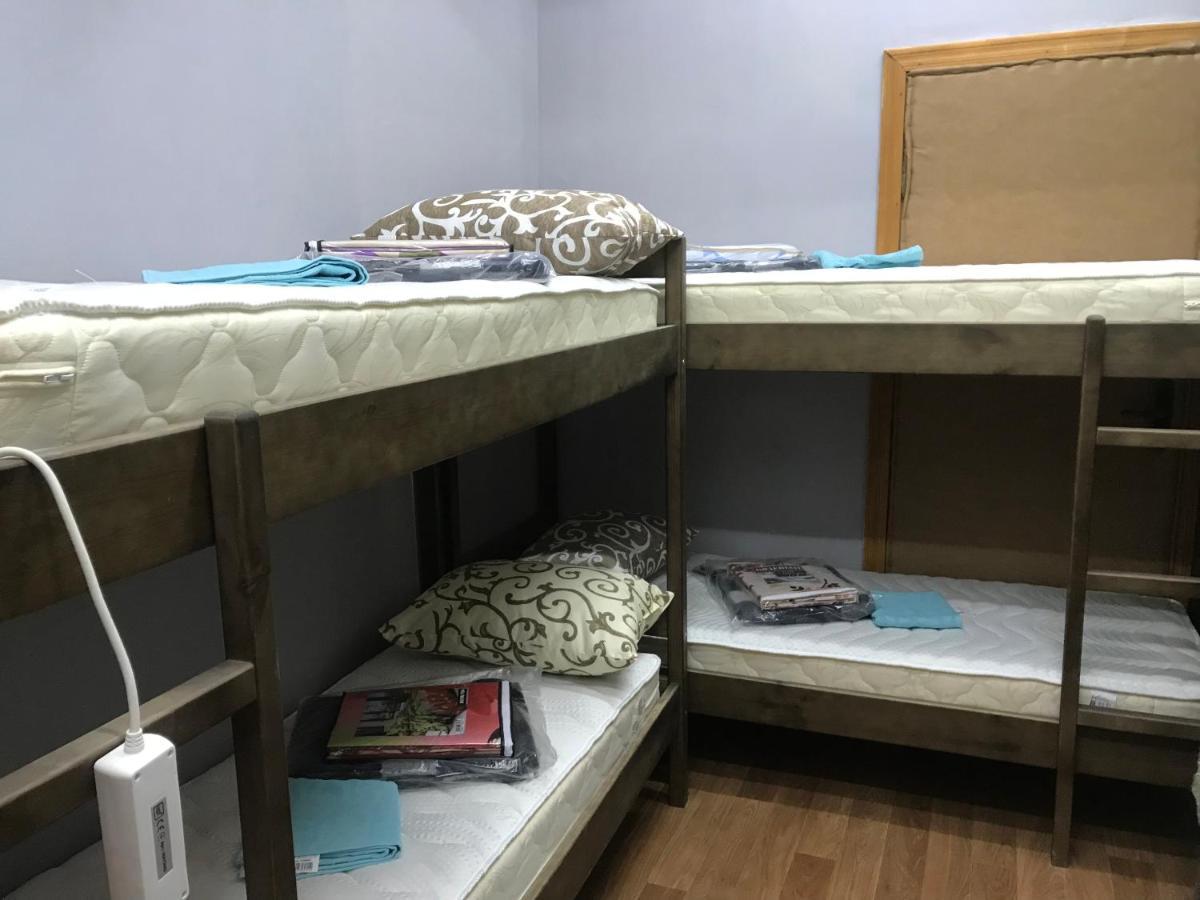 Ararat-Demeevskaya Hostel Kiev Dış mekan fotoğraf