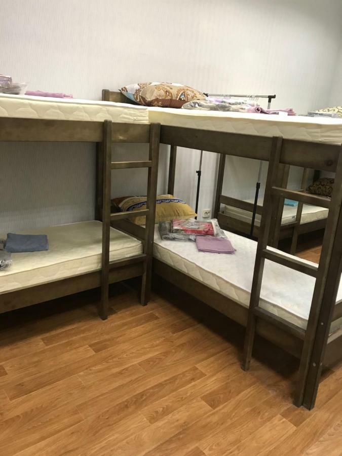 Ararat-Demeevskaya Hostel Kiev Dış mekan fotoğraf