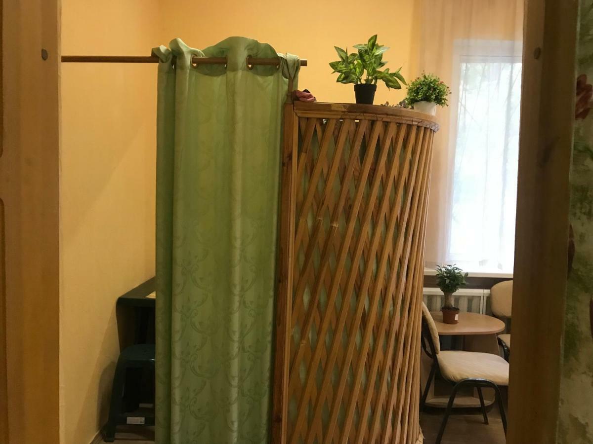 Ararat-Demeevskaya Hostel Kiev Dış mekan fotoğraf