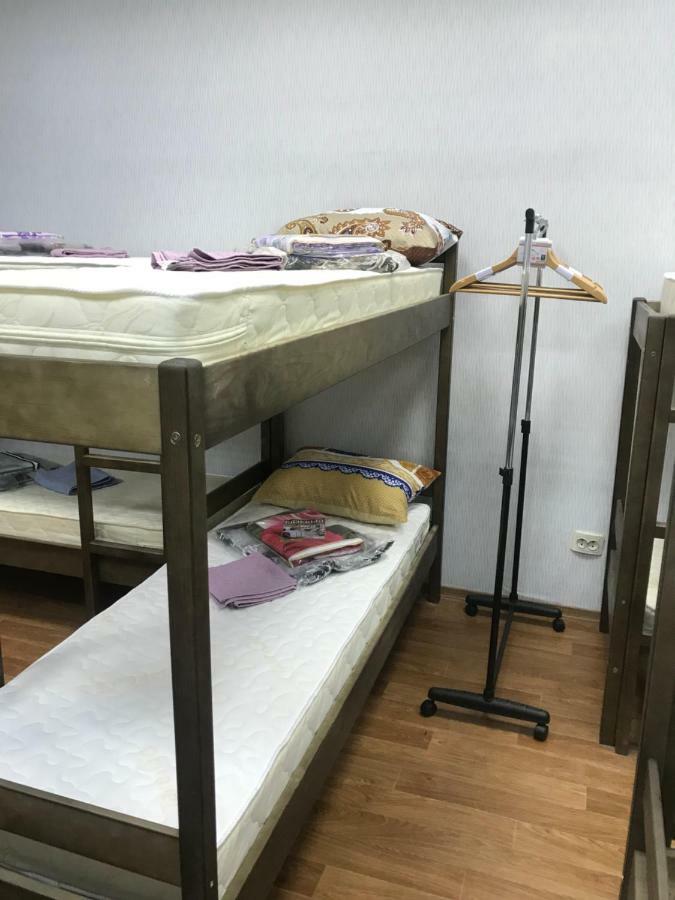 Ararat-Demeevskaya Hostel Kiev Dış mekan fotoğraf