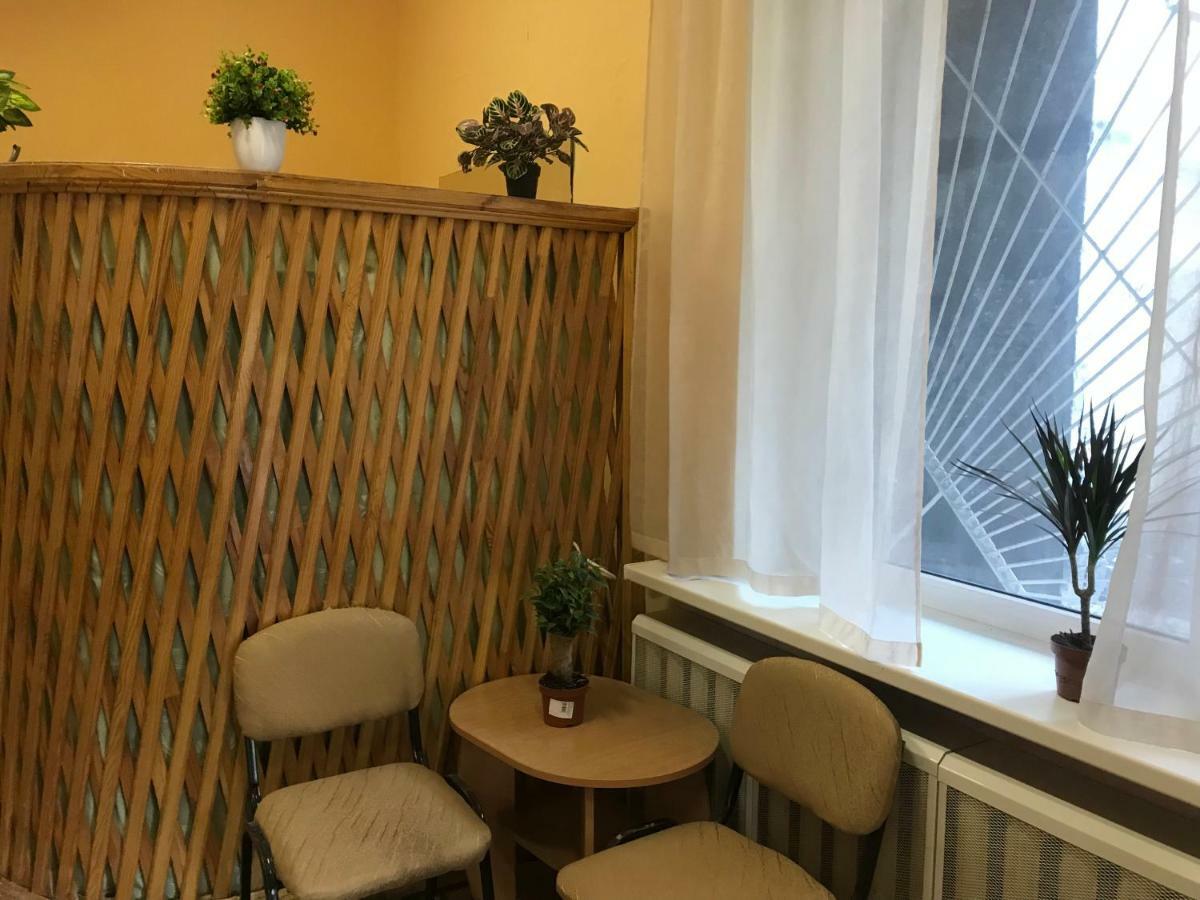 Ararat-Demeevskaya Hostel Kiev Dış mekan fotoğraf