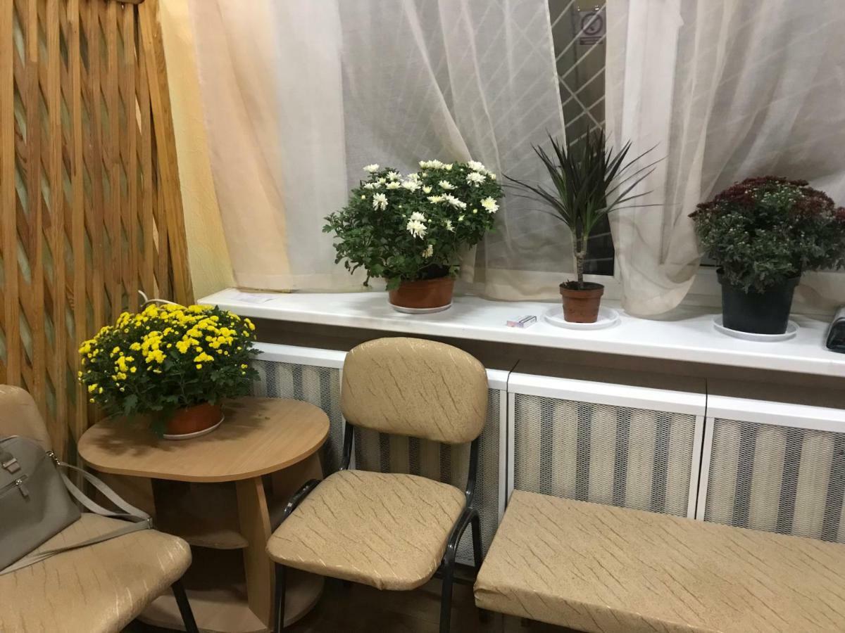 Ararat-Demeevskaya Hostel Kiev Dış mekan fotoğraf
