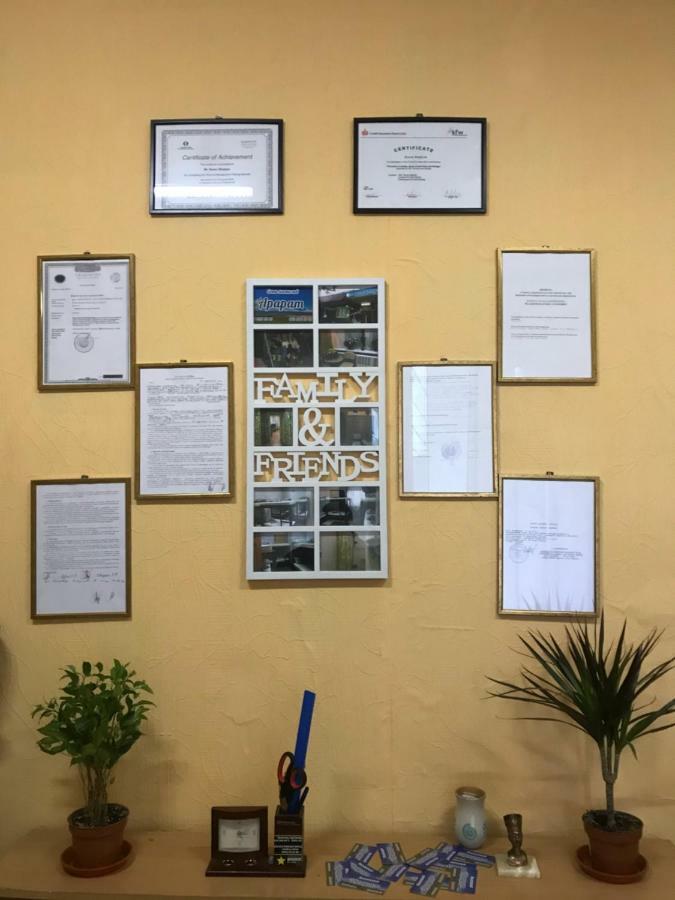 Ararat-Demeevskaya Hostel Kiev Dış mekan fotoğraf